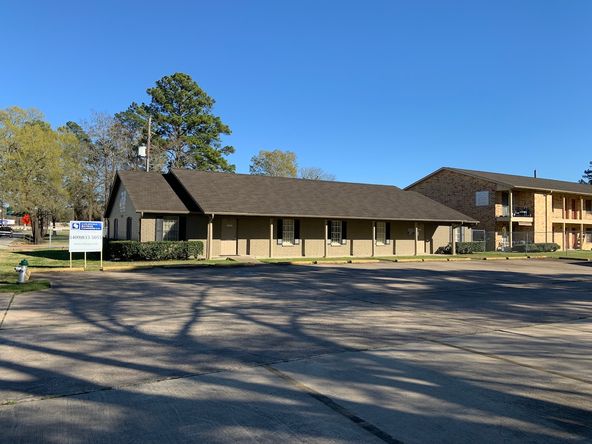 Office Building on Odom: 4749 Odom Rd, Beaumont, TX 77706